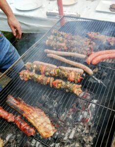 Barbecue brochette merguez